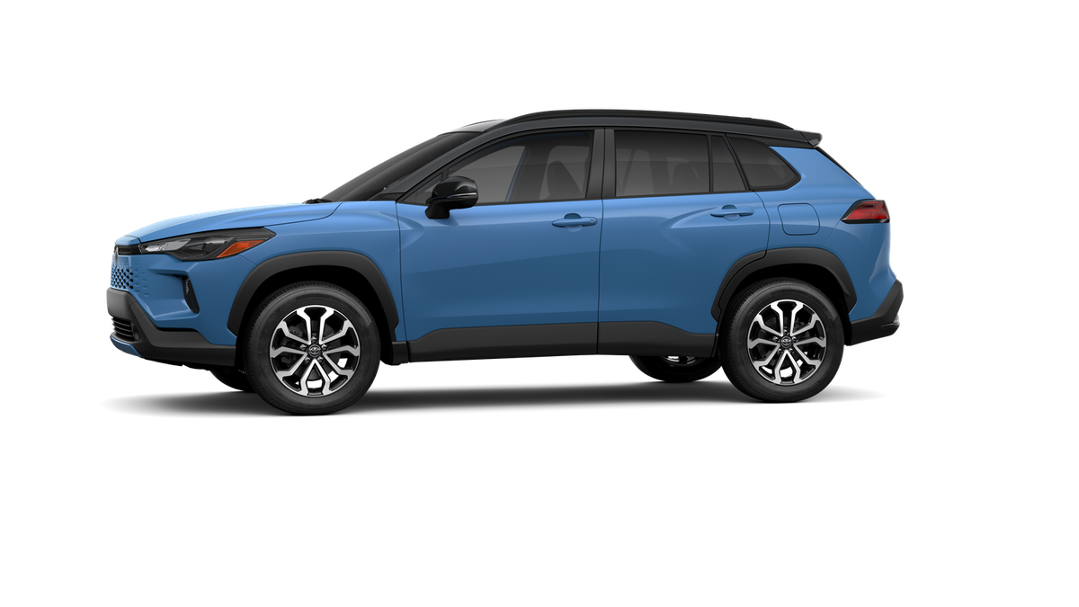New 2026 Cavalry Blue with Jet Black roof <sup>1</sup> Toyota  SE image 5