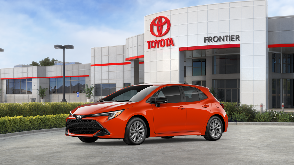 Corolla Hatchback SE 2.0L 4-Cyl. Engine Front-Wheel Drive [1]