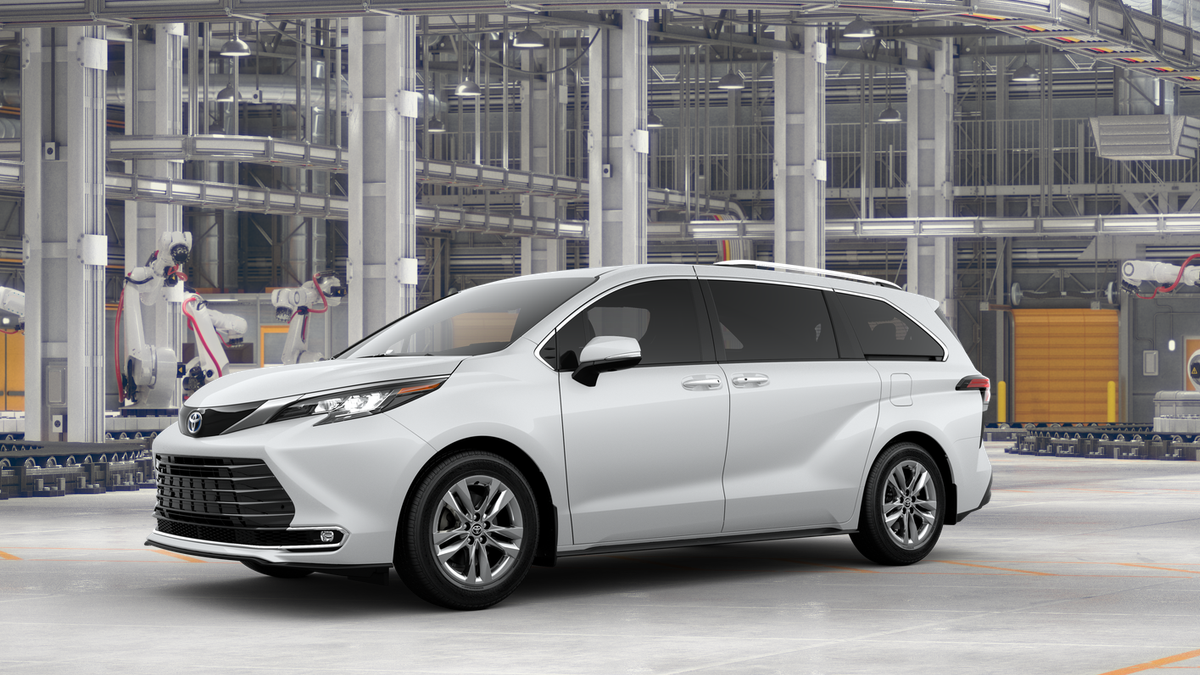 2025 Toyota Sienna Limited photo 4