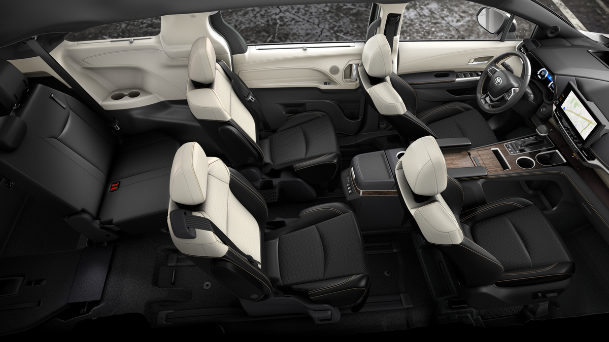 2026 Toyota Sienna photo 4