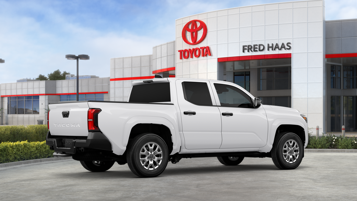 2025 Toyota Tacoma SR Double Cab photo 12