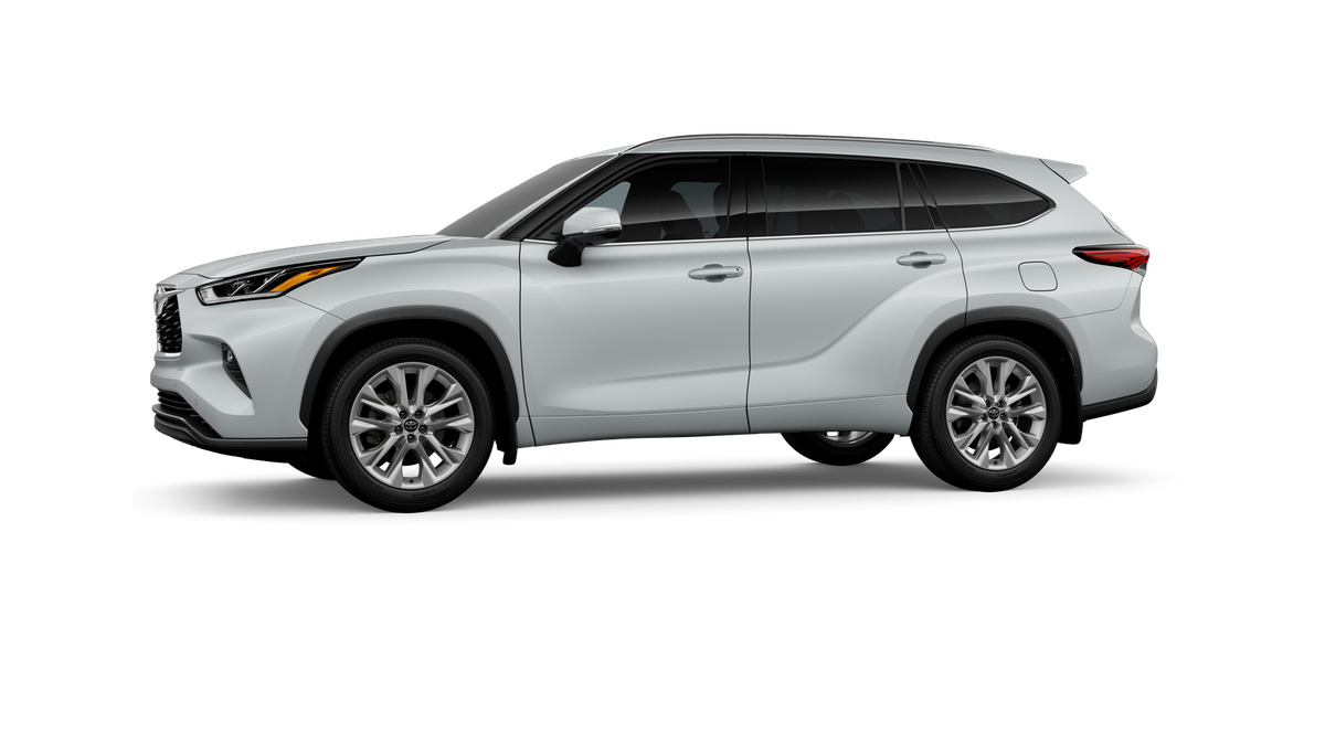 New 2026 Wind Chill Pearl <sup>1</sup> Toyota  Limited image 5