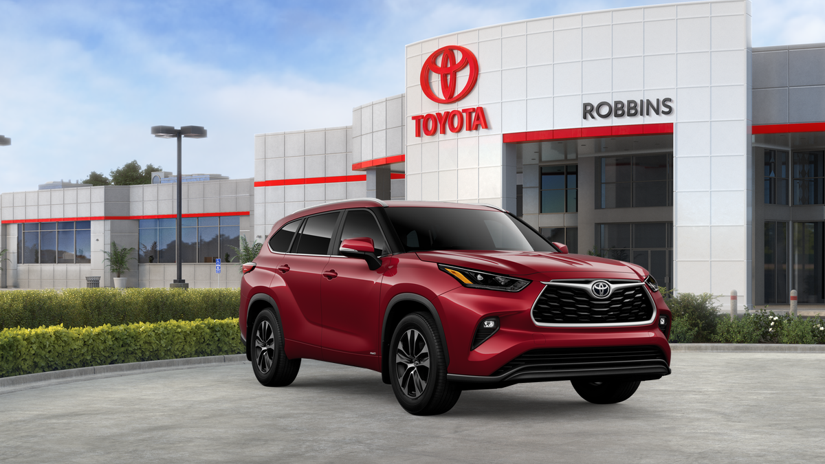 New 2026 Ruby Flare Pearl <sup>1</sup> Toyota  XLE image 25