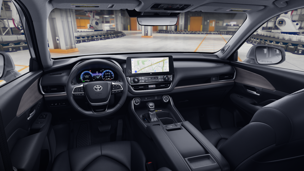 2026 Toyota Highlander Hybrid Limited photo 18