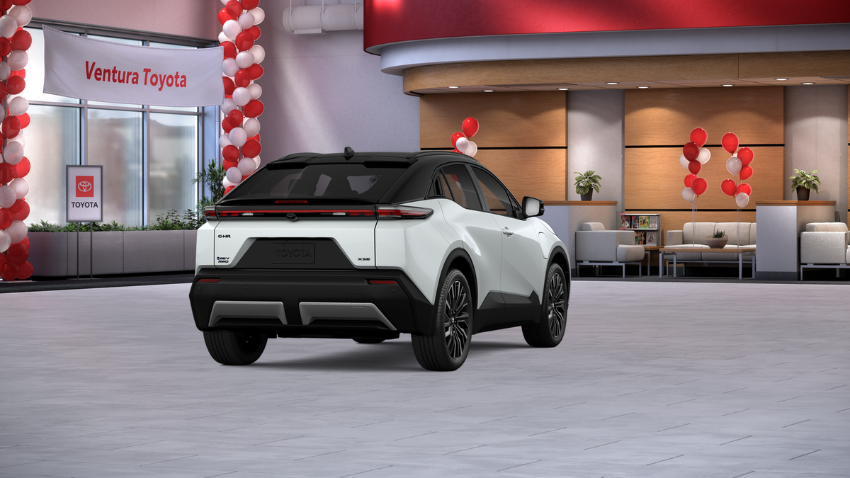 New 2026 Wind Chill Pearl with Midnight Black Metallic roof <sup>1</sup> Toyota  XSE image 36