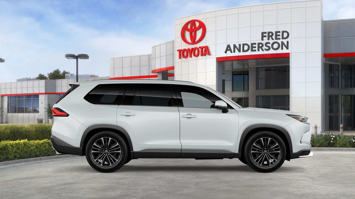 New 2026 Toyota Grand Highlander Hybrid SUV