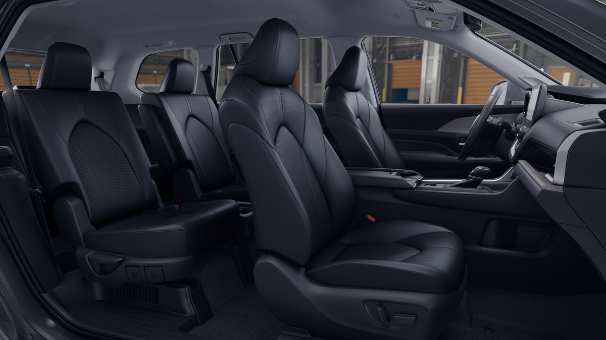 2026 Toyota Highlander Hybrid Limited photo 19