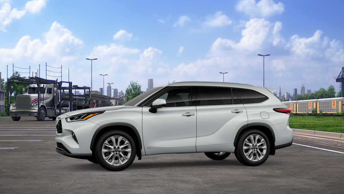 New Wind Chill Pearl [extra cost color] 2026 Toyota Highlander