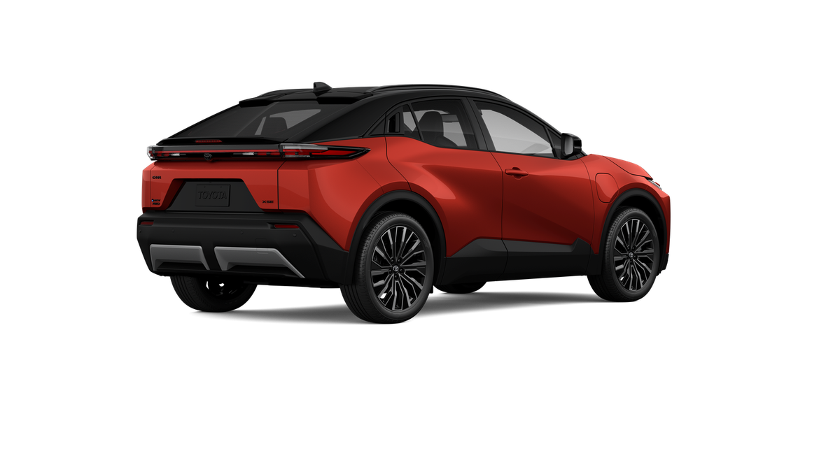 New 2026 Tandoori with Midnight Black Metallic roof <sup>1</sup> Toyota  XSE image 13