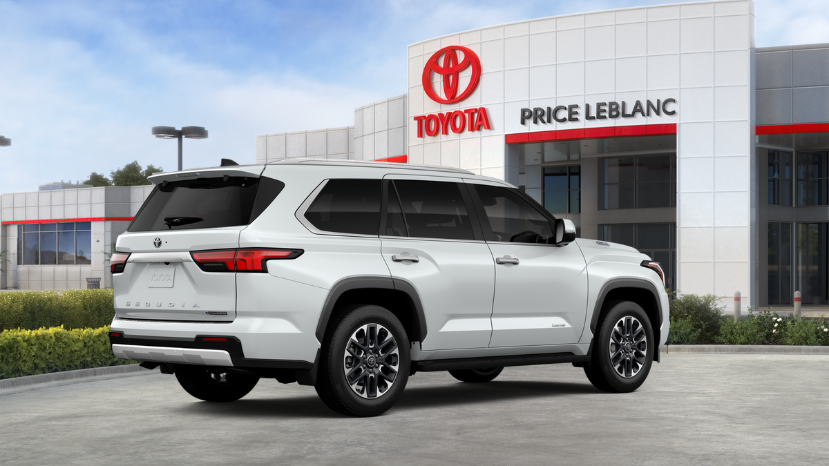 New 2026 Wind Chill Pearl <sup>1</sup> Toyota  Limited image 12