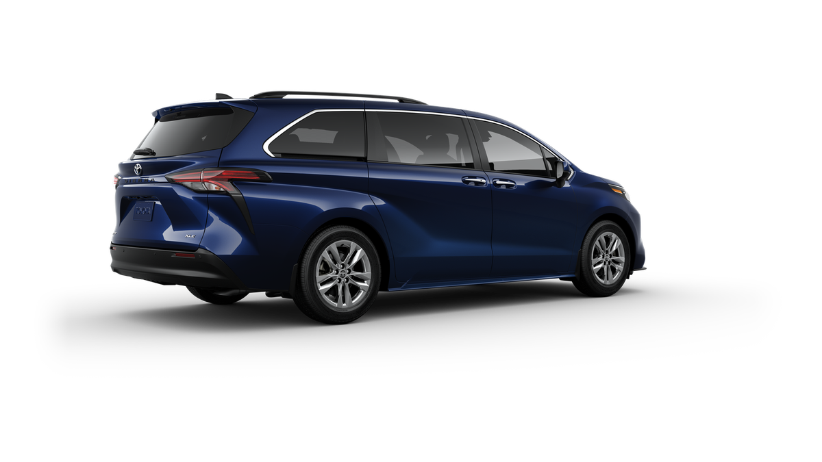2025 Toyota Sienna XLE photo 26