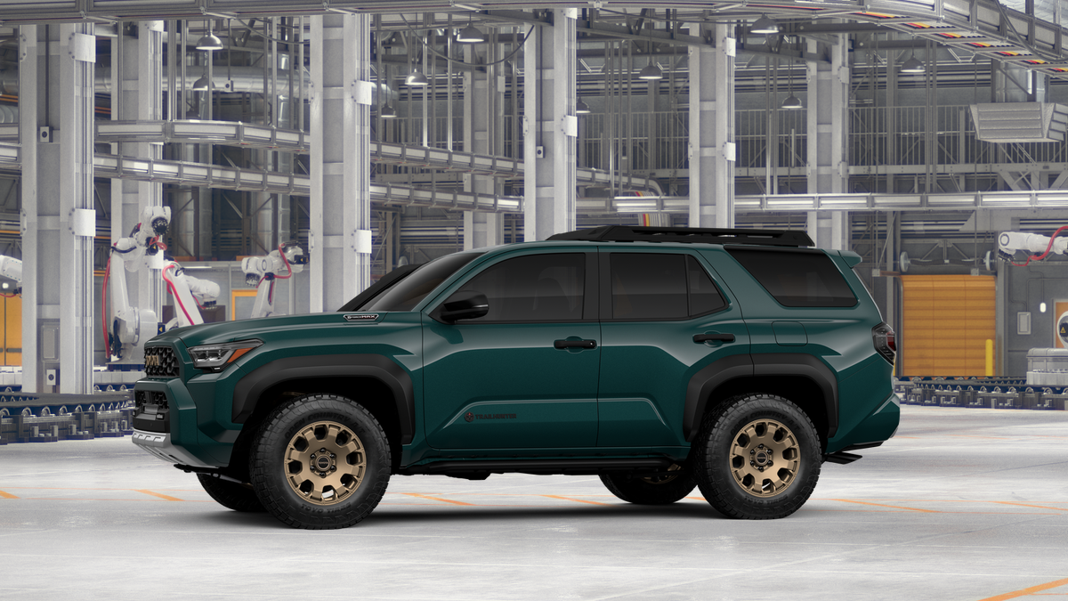 2026 Toyota 4Runner photo 2