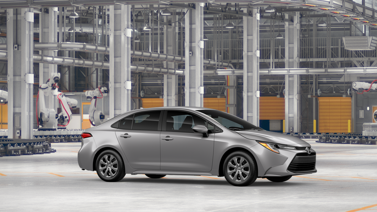 2026 Toyota Corolla LE photo 14
