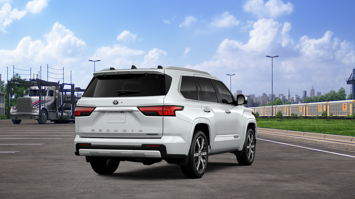 New 2026 Wind Chill Pearl <sup>1</sup> Toyota  Capstone image 12