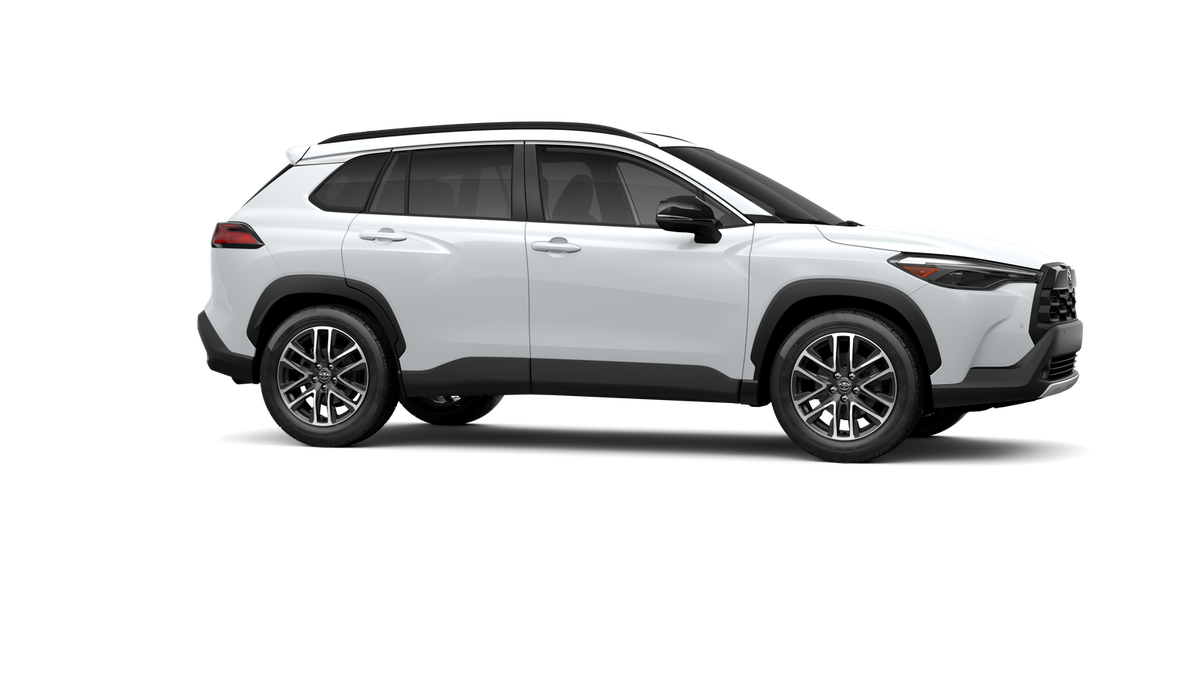 New 2026 Wind Chill Pearl <sup>1</sup> Toyota  XLE image 15