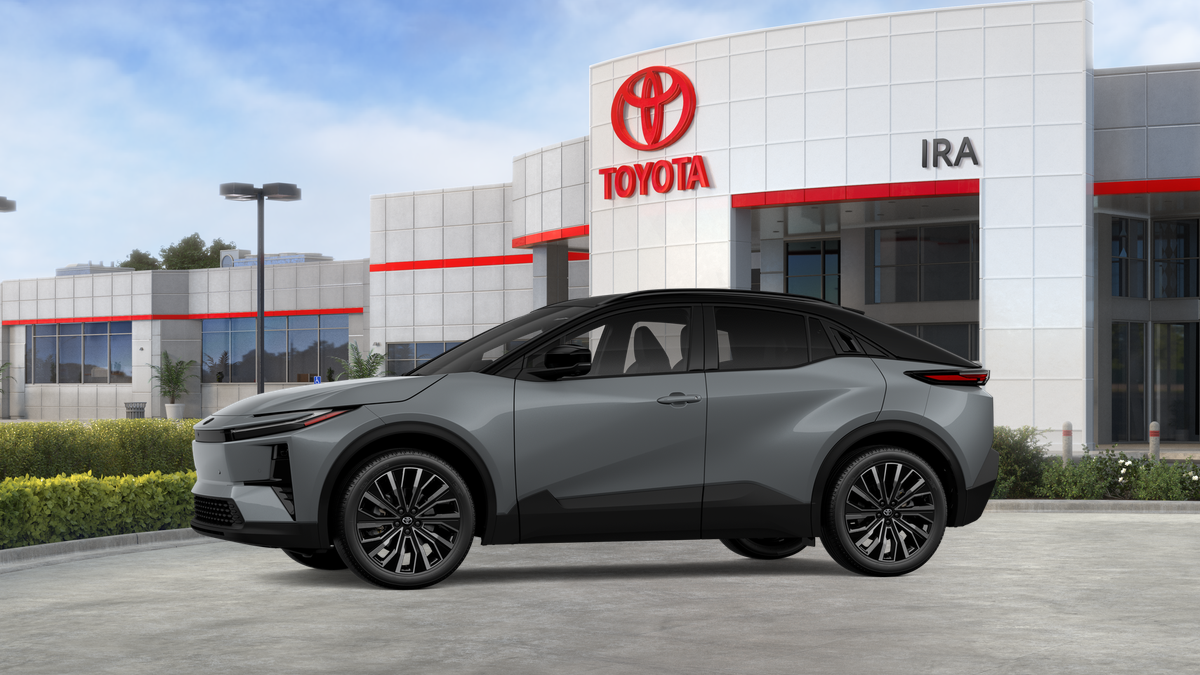 New 2026 Cement with Midnight Black Metallic roof <sup>1</sup> Toyota  XSE image 5
