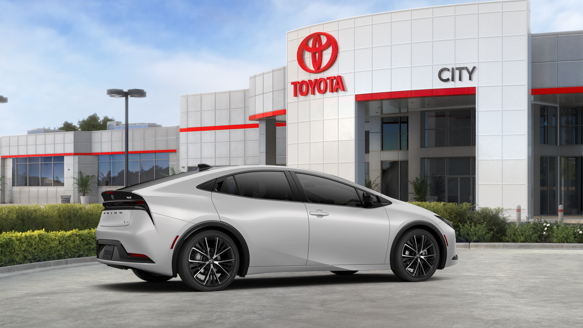 New 2027 Cutting Edge Toyota  XLE image 47