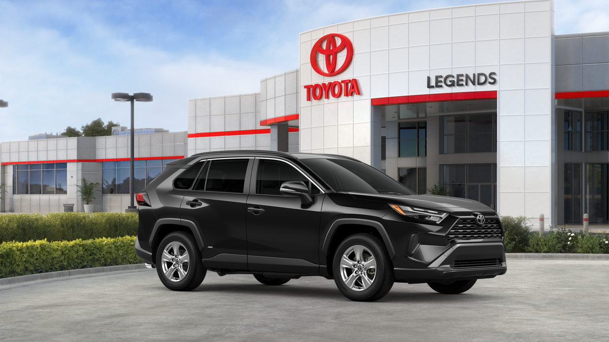 2025 Toyota RAV4 Hybrid XLE photo 7