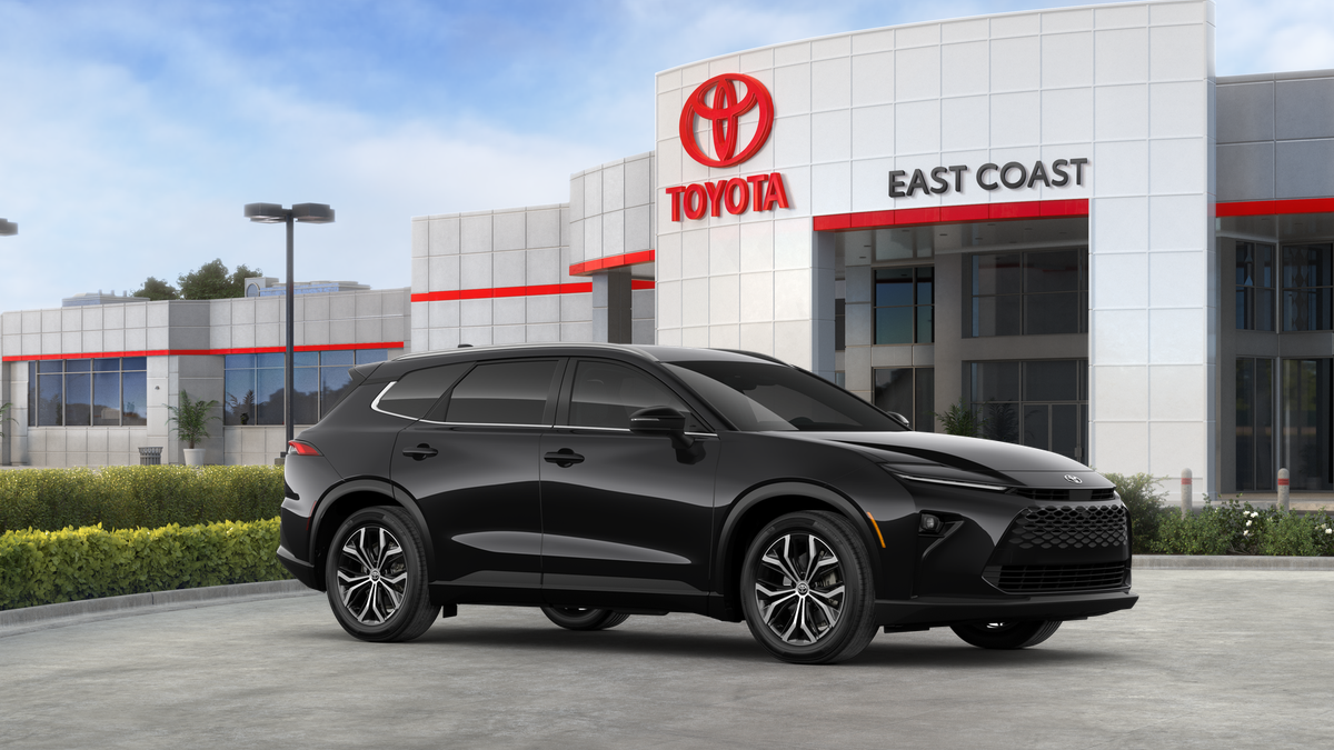 2025 Toyota Crown Signia XLE - Photo 69