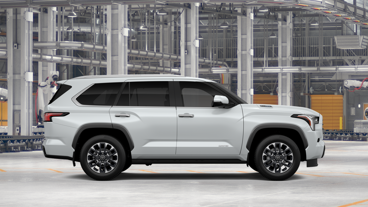 New 2026 Wind Chill Pearl <sup>1</sup> Toyota  Limited image 14