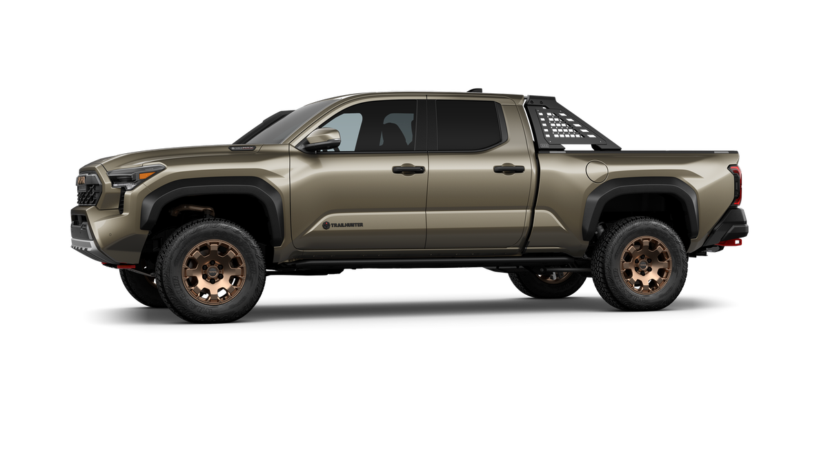 New 2026 Bronze Oxide Toyota Tacoma Trailhunter image 27