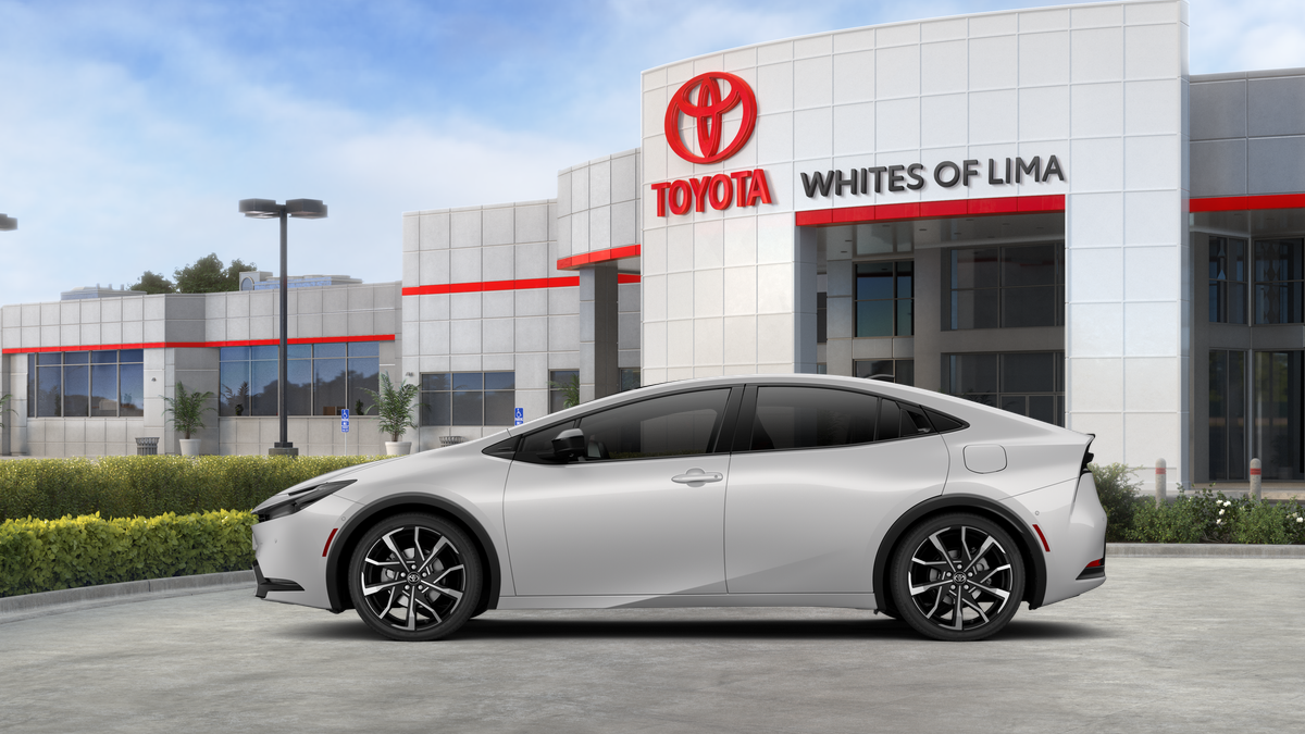 2026 Toyota Prius Plug-in Hybrid XSE Premium photo 4