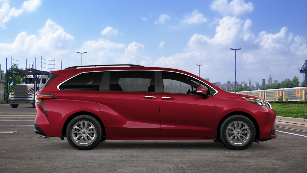 New 2026 Ruby Flare Pearl <sup>1</sup> Toyota  XLE image 45