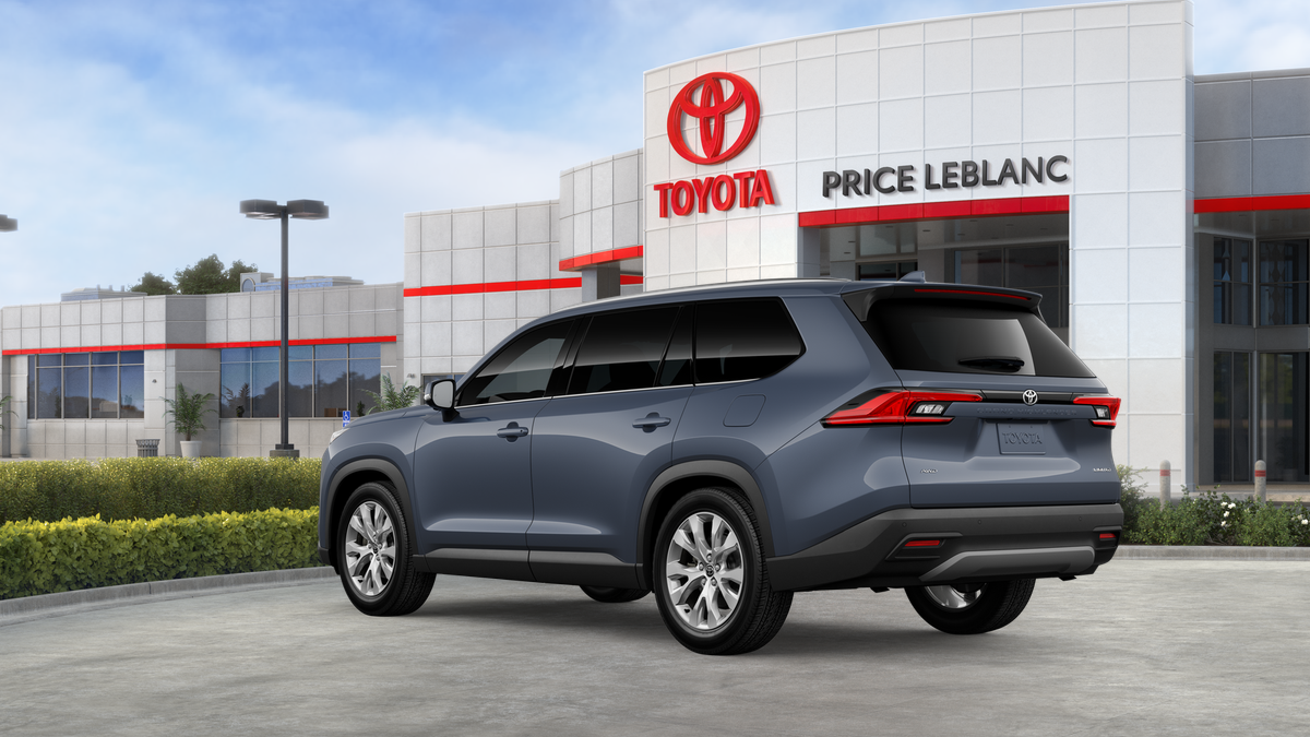 2026 Toyota Grand Highlander Limited photo 3