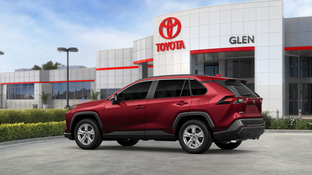 2025 Toyota RAV4 XLE photo 10