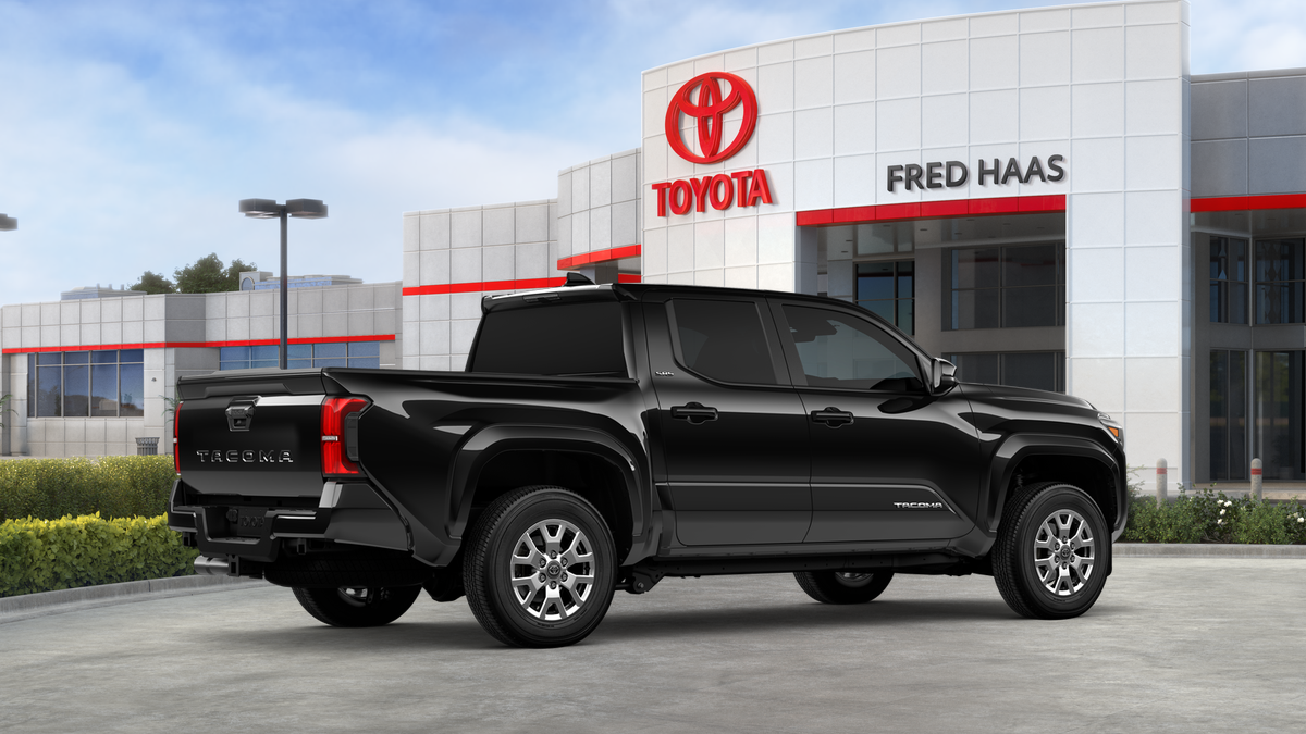2025 Toyota Tacoma SR5 Double Cab photo 11