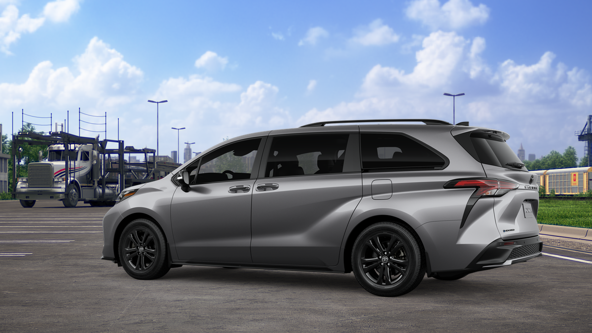 New 2026 Heavy Metal <sup>1</sup> Toyota  XSE image 7