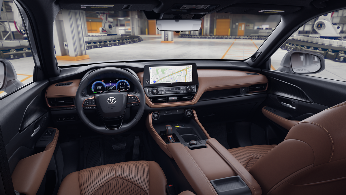 2026 Toyota Highlander Hybrid Platinum photo 19