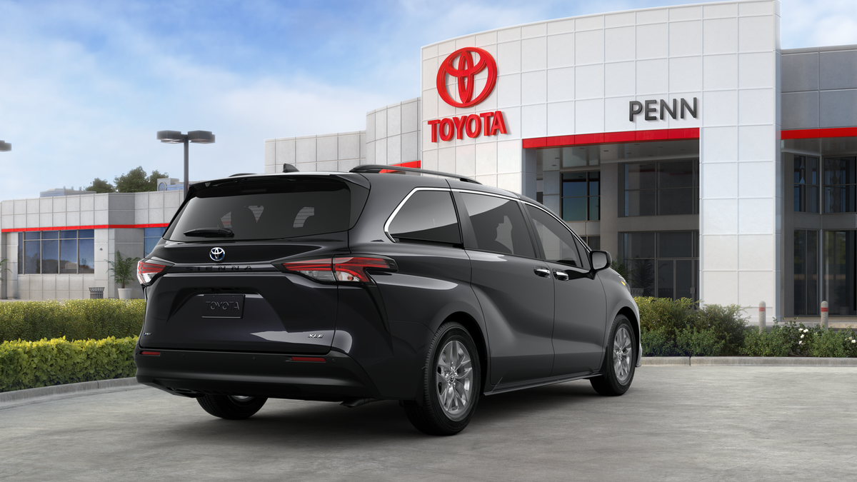 2025 Toyota Sienna XLE photo 20