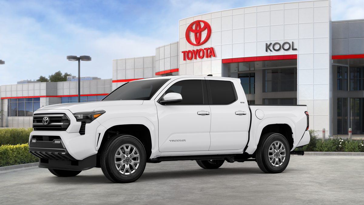 2026 Toyota Tacoma SR5 - Photo 18