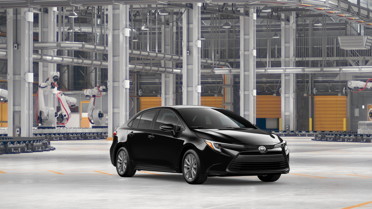 New 2026 Midnight Black Metallic Toyota  XLE image 17