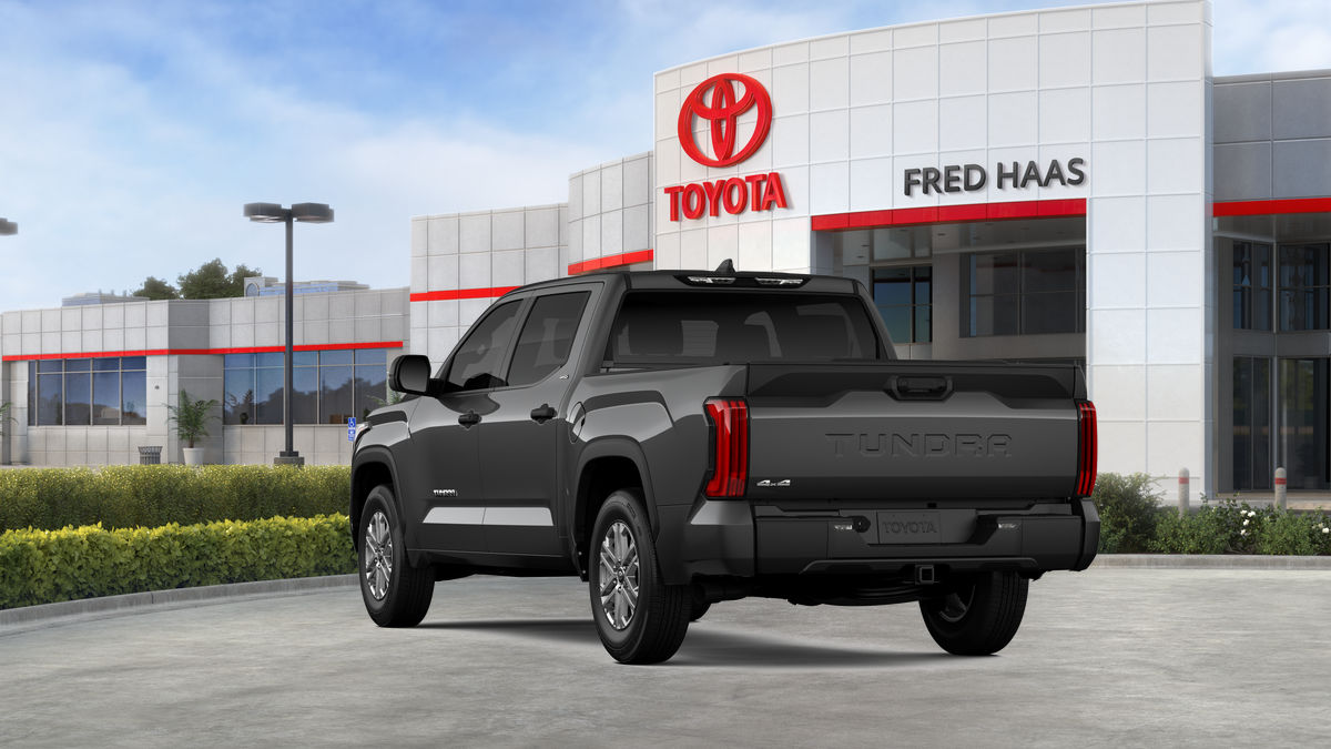 2026 Toyota Tundra SR5 CrewMax photo 7