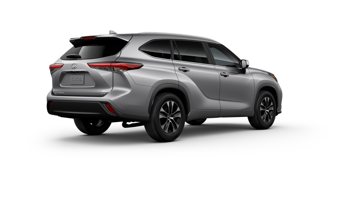 2025 Toyota Highlander XLE - Photo 12