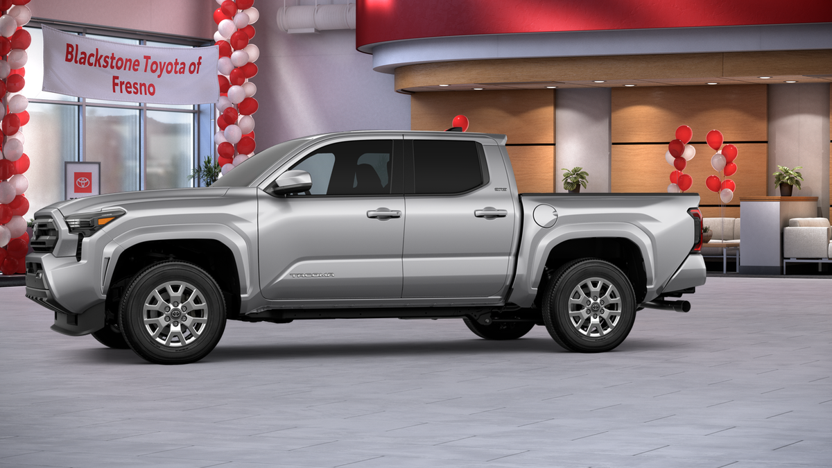 2025 Toyota Tacoma SR5 Double Cab photo 4