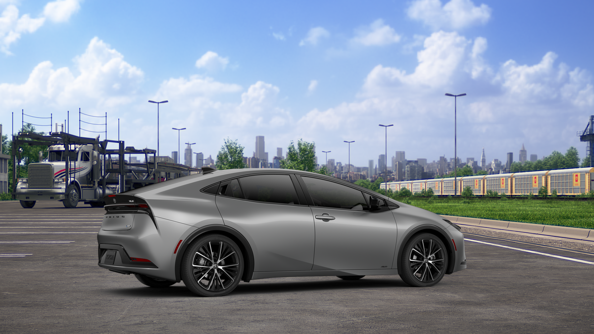 2026 Toyota Prius XLE photo 11