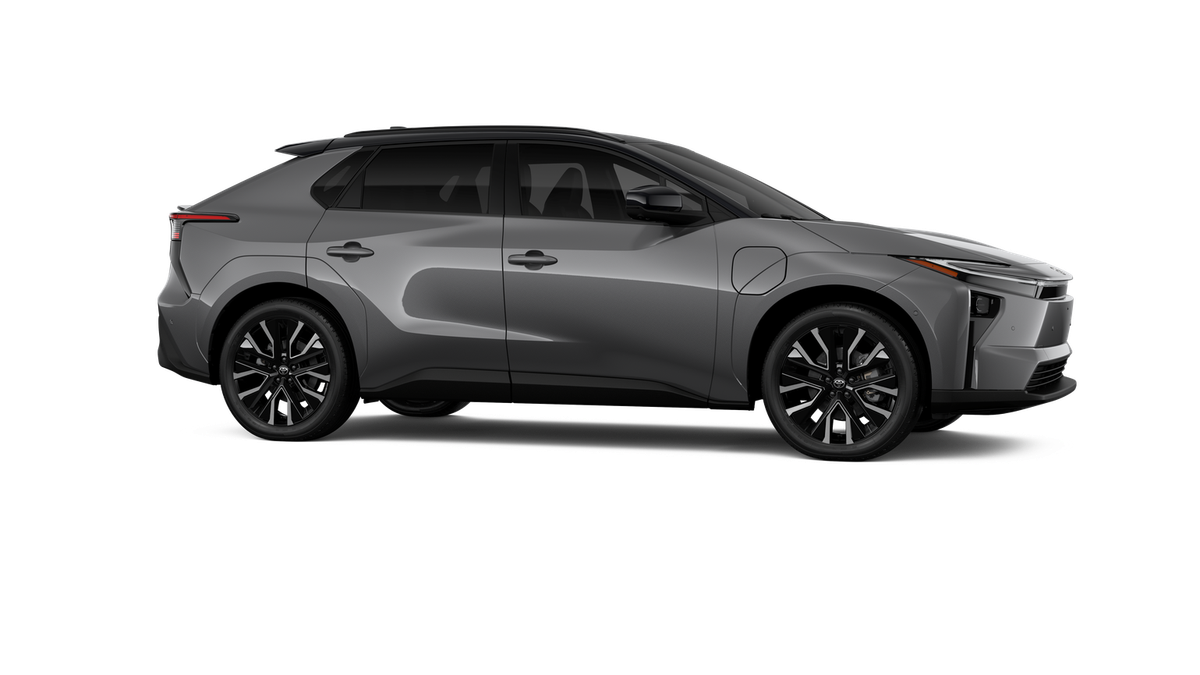 New 2026 Heavy Metal with Midnight Black Metallic roof <sup>1</sup> Toyota  Limited image 15