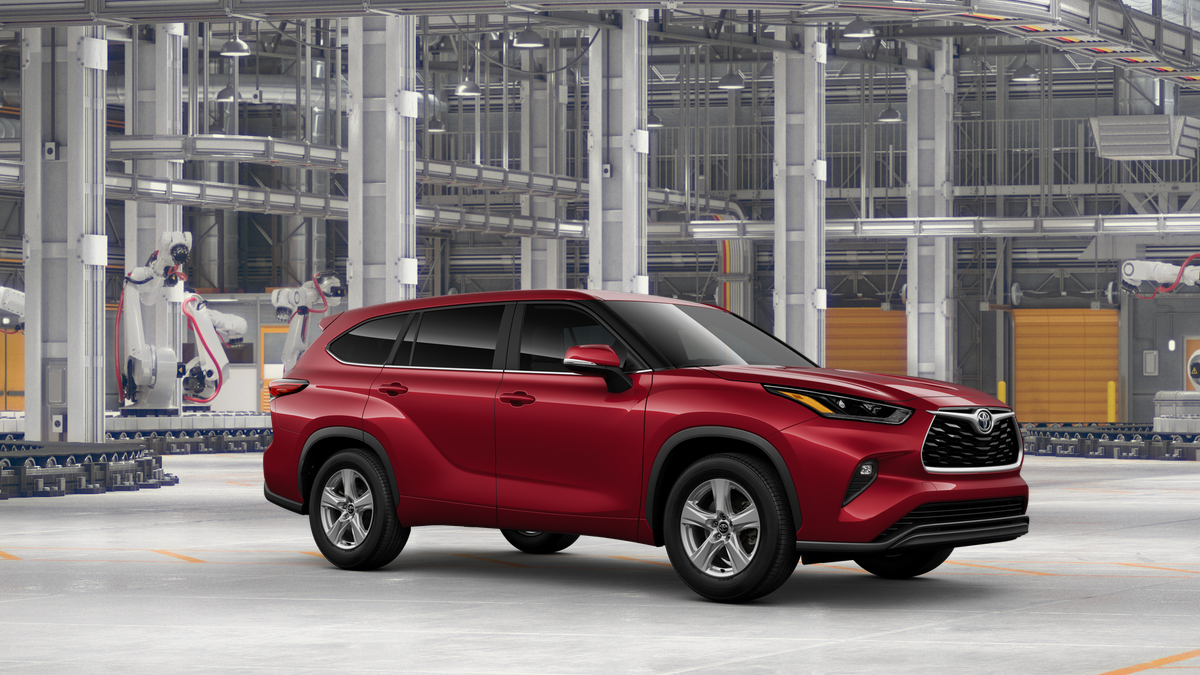 2025 Toyota Highlander LE photo 16