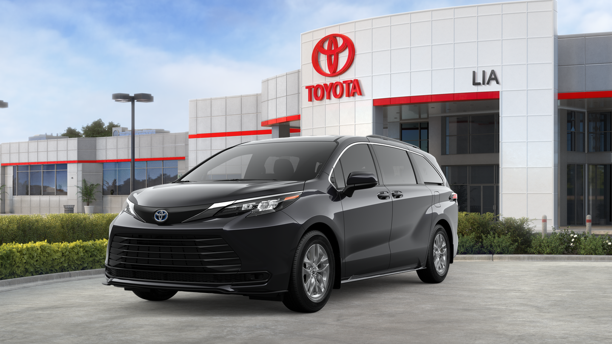 2025 Toyota Sienna LE