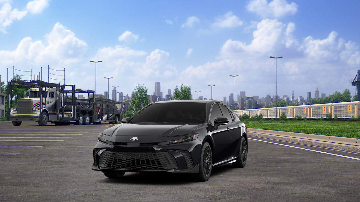 2026 Toyota Camry SE photo 3