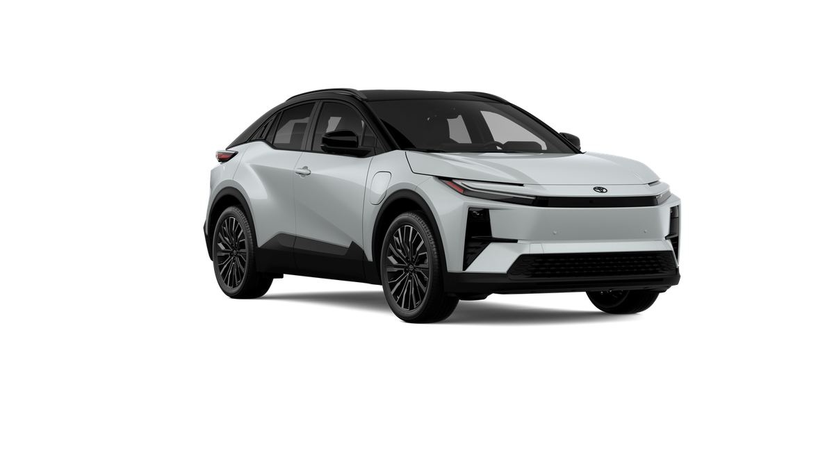 New 2026 Wind Chill Pearl with Midnight Black Metallic roof <sup>1</sup> Toyota  XSE image 17