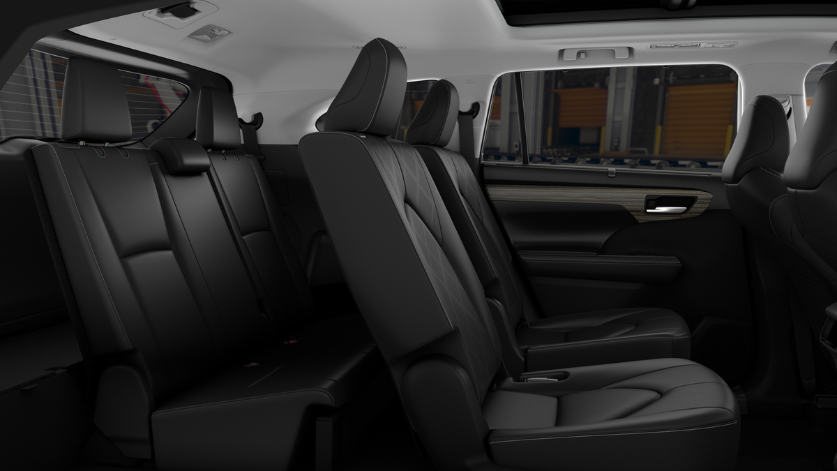 2025 Toyota Highlander Hybrid Platinum photo 21