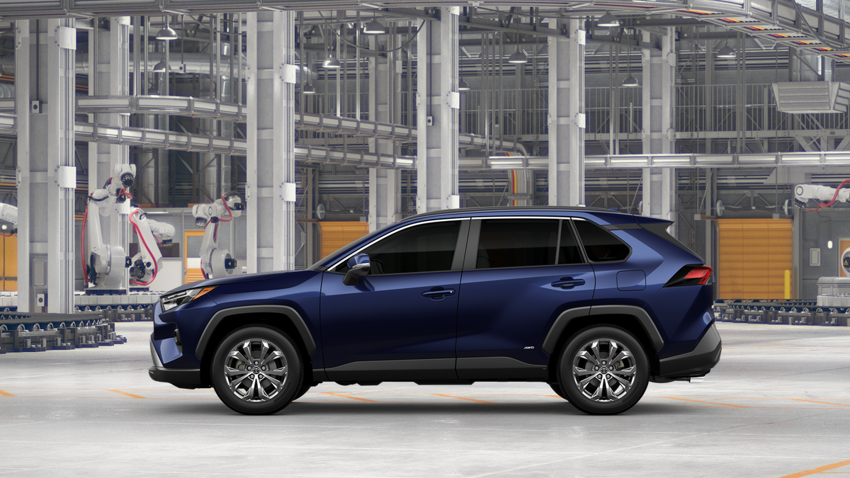 2025 Toyota RAV4 Hybrid XLE Premium photo 3