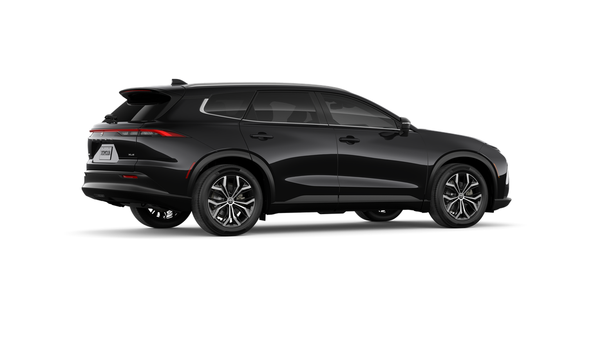 2026 Toyota Crown Signia XLE - Photo 13