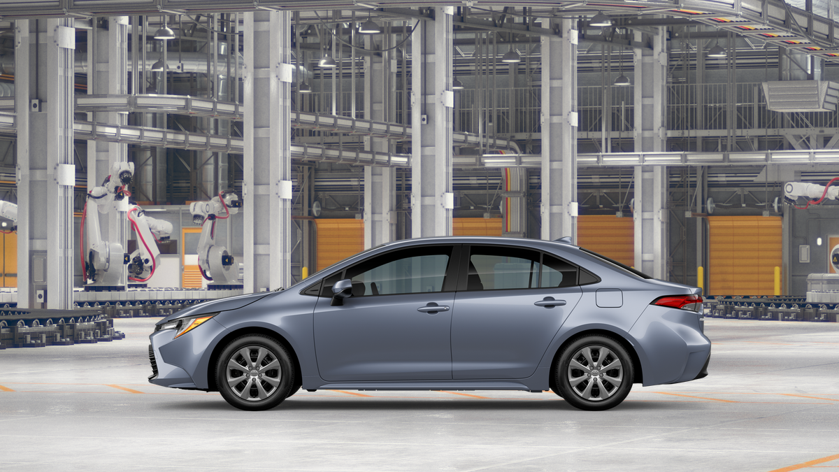 2026 Toyota Corolla LE photo 4