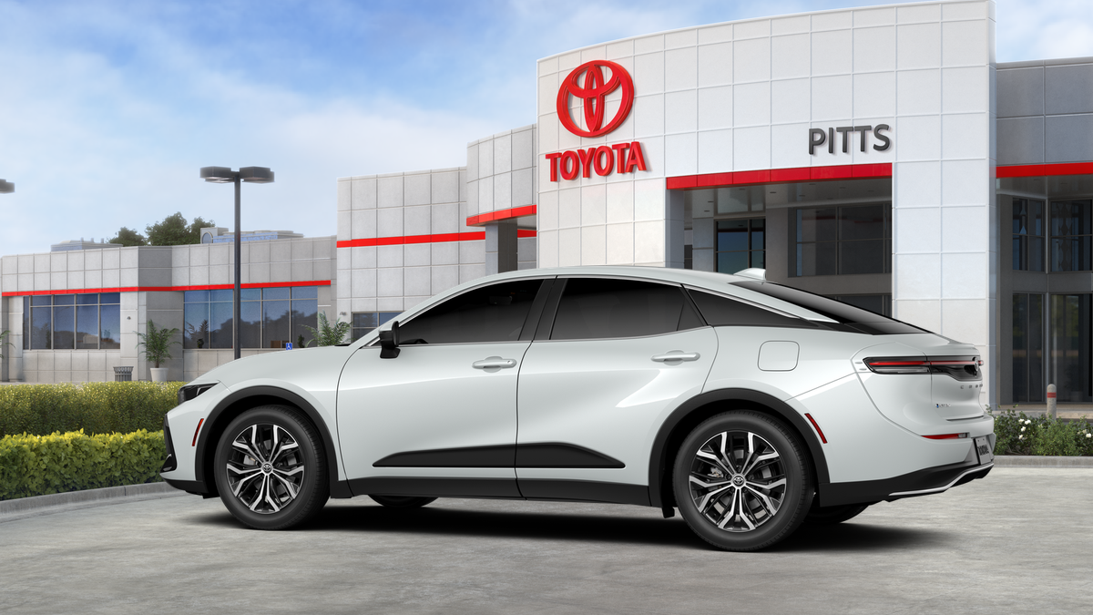 2026 Toyota Crown XLE - Photo 56