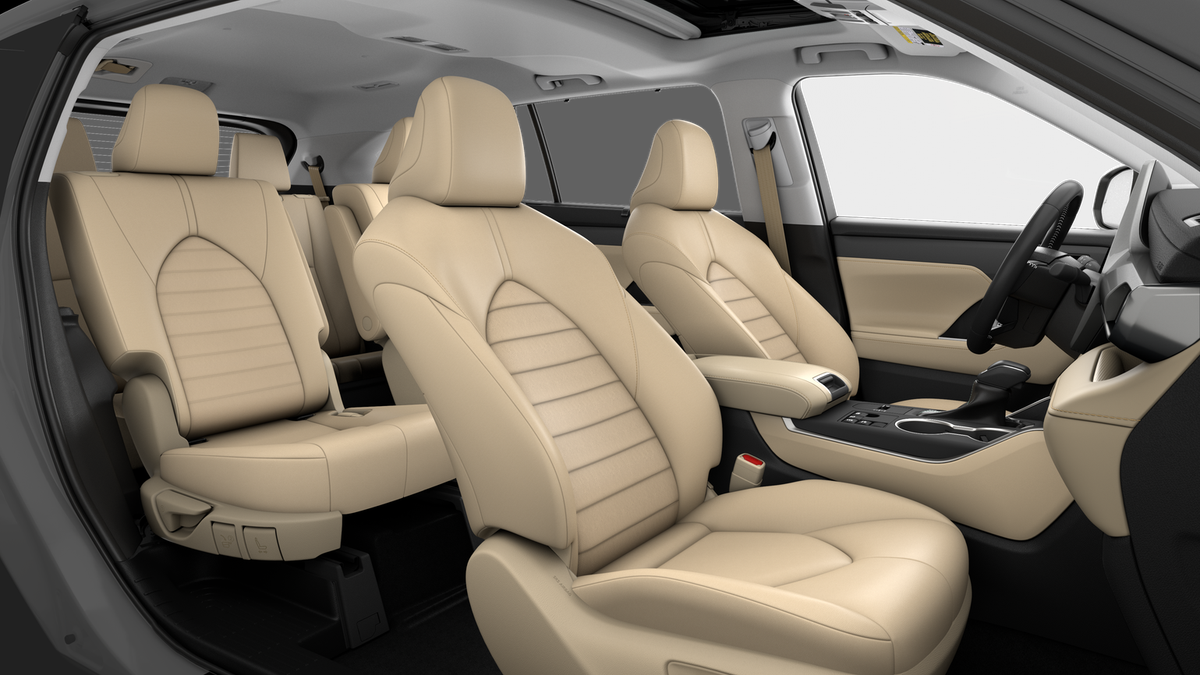 2025 Toyota Highlander XLE photo 15